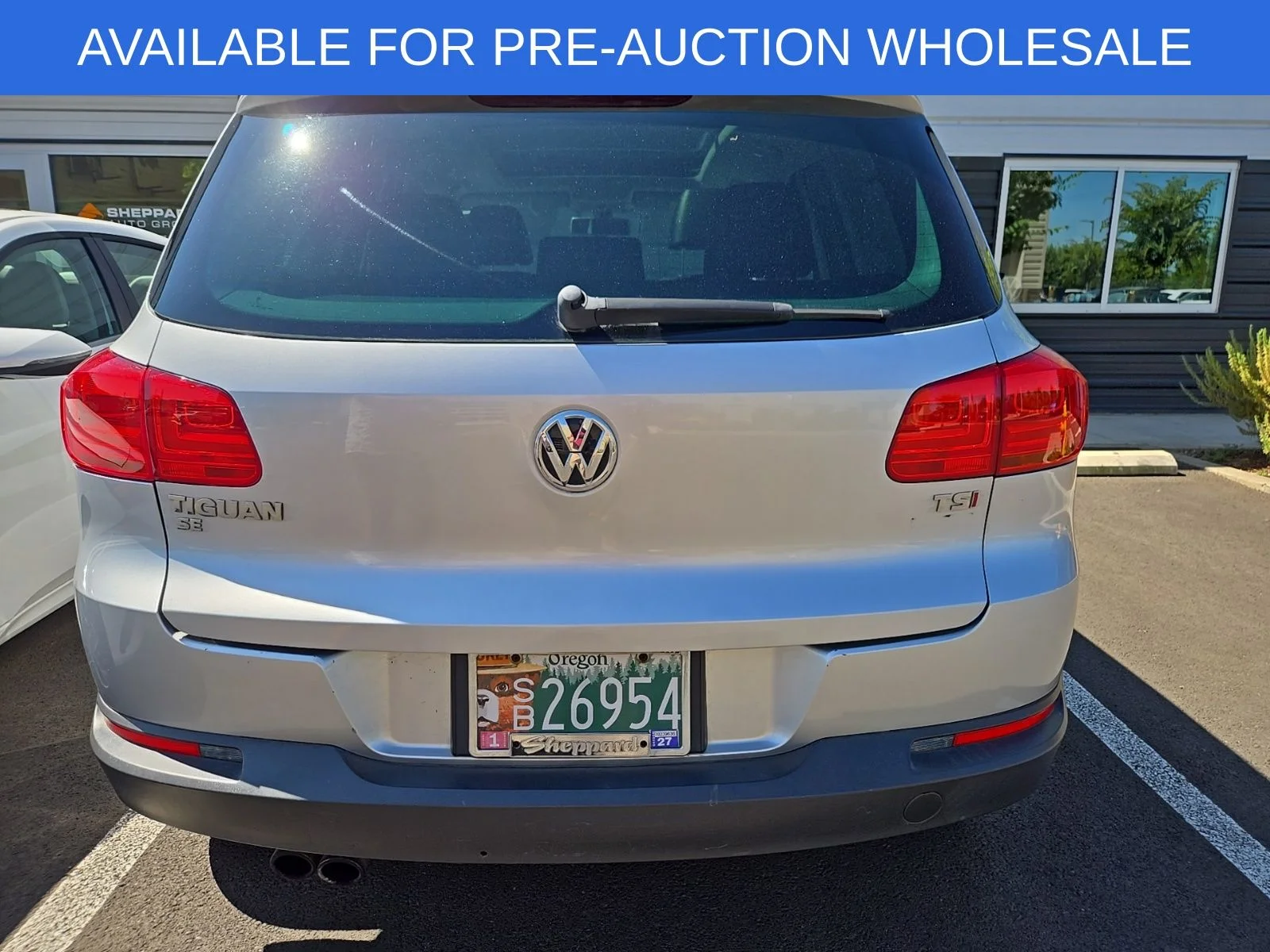 Used 2016 Silver Volkswagen SE image 4