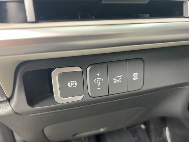 Used 2026 Black Hyundai SEL image 17