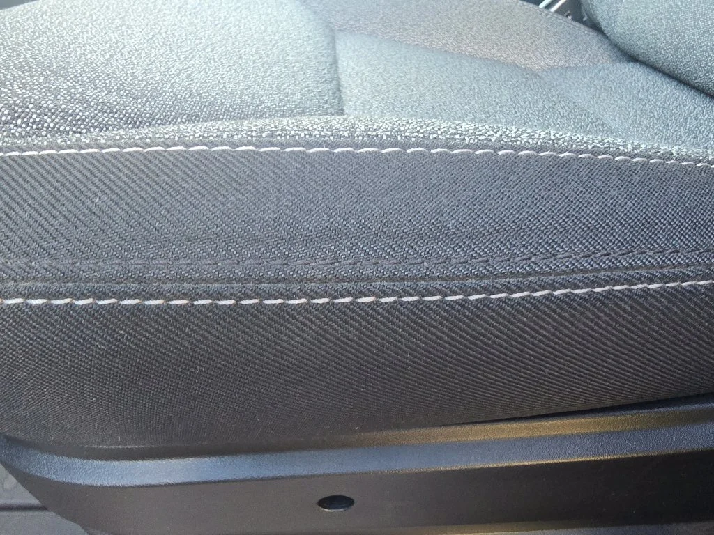 Used 2025 White Ram Base image 16