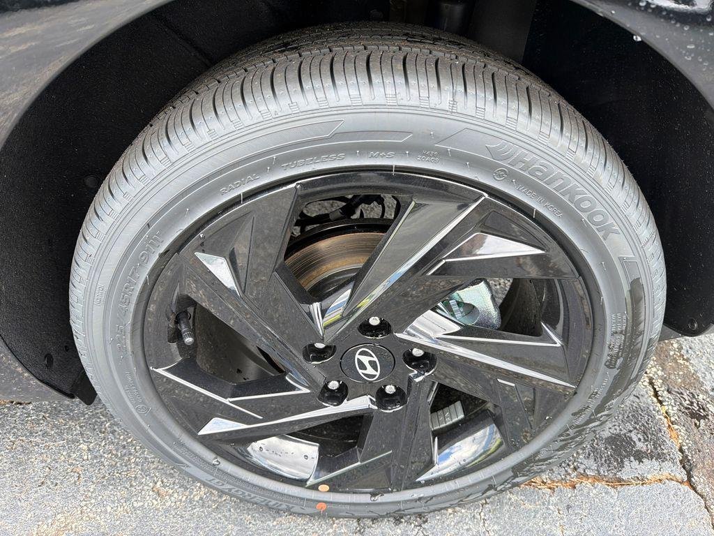 New 2026 Black Hyundai SEL Sport image 19