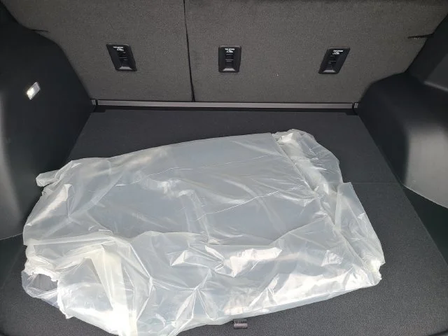 New 2027 Mosaic Black Metallic Chevrolet ACTIV image 9