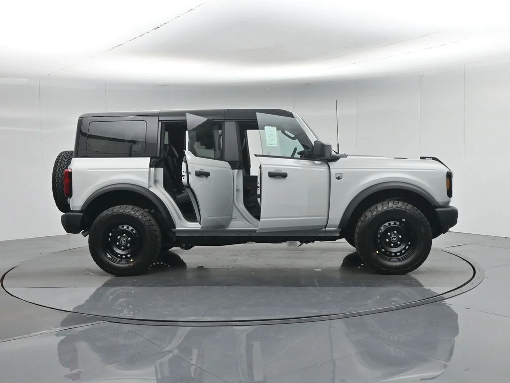 New 2026 Avalanche Gray Ford Big Bend image 33