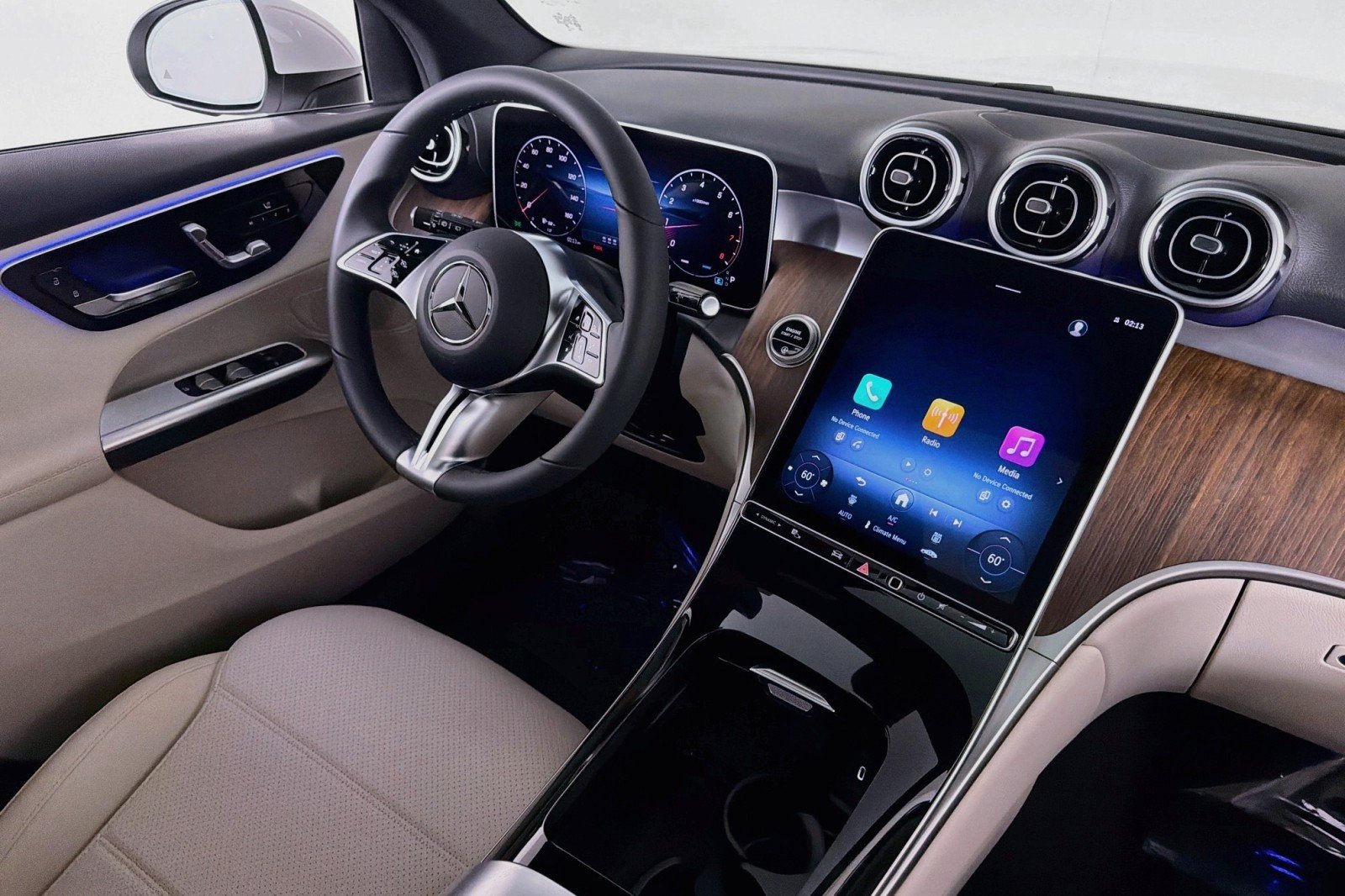 New 2026 Polar White Mercedes-Benz GLC 300 4MATIC® SUV image 15