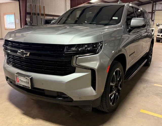 2023 Chevrolet Suburban RST - Photo 7