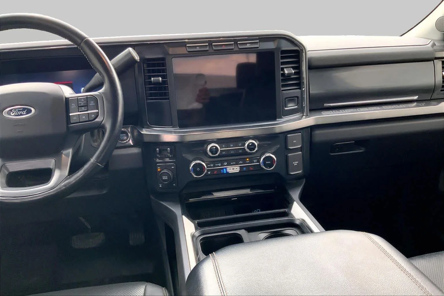 Used 2024 Carbonized Gray Metallic Ford LARIAT image 6