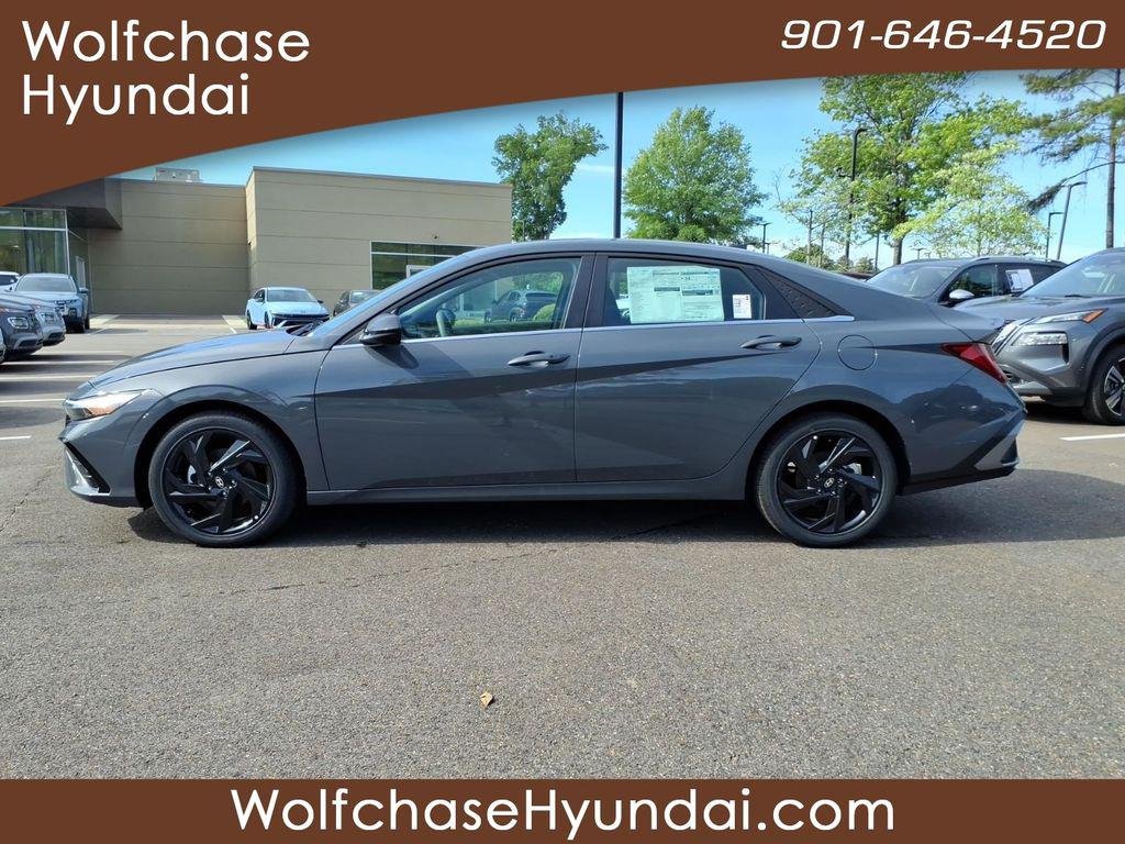 New 2026 Gray Hyundai SEL Sport Premium image 2