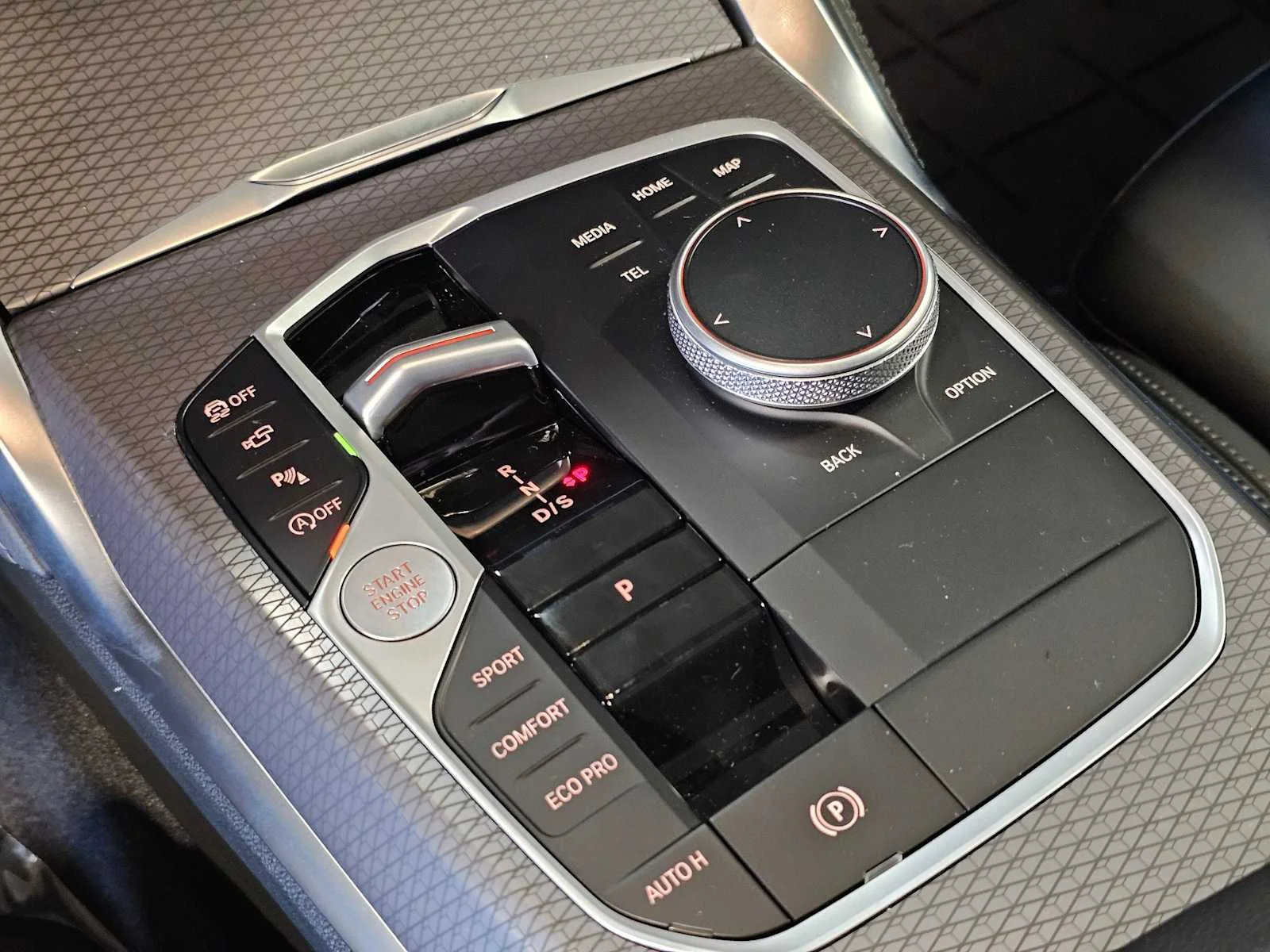 New 2026 Thundernight Metallic BMW xDrive image 18