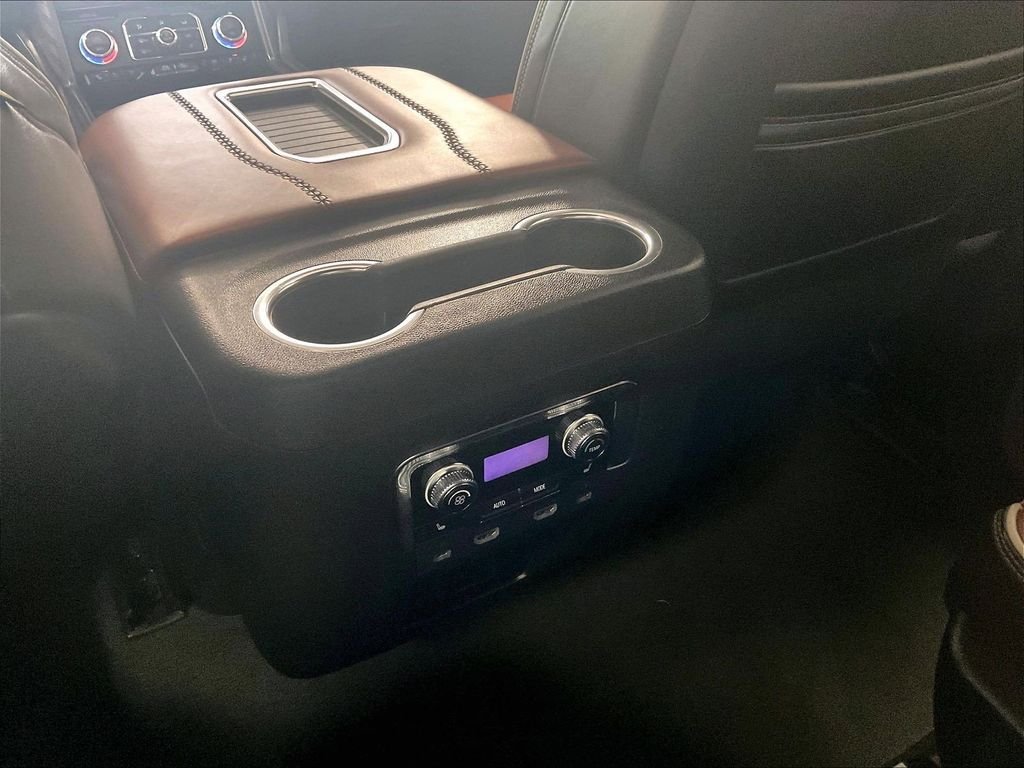 Used 2023 White GMC Denali Ultimate image 29