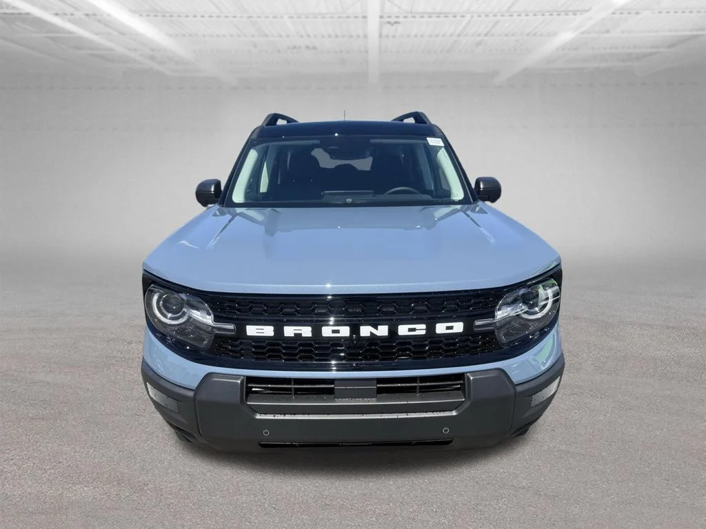 New 2026 Azure Gray Metallic Tri-Coat Ford Outer Banks® image 10