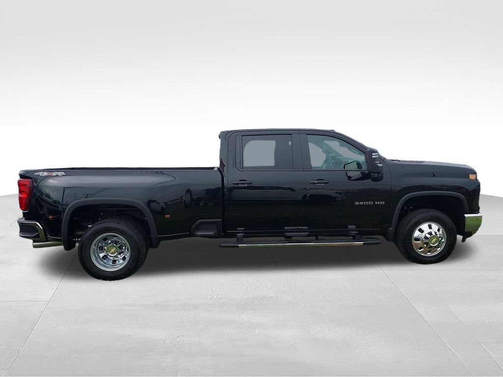 2026 Chevrolet Silverado 3500 HD LT - Photo 6