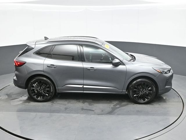 Used 2024 Gray Ford ST-Line Elite image 16