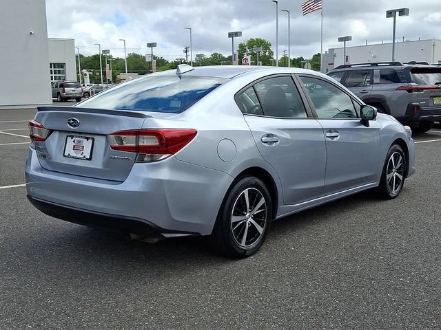 Used 2022 Silver Subaru Premium Sedan image 7