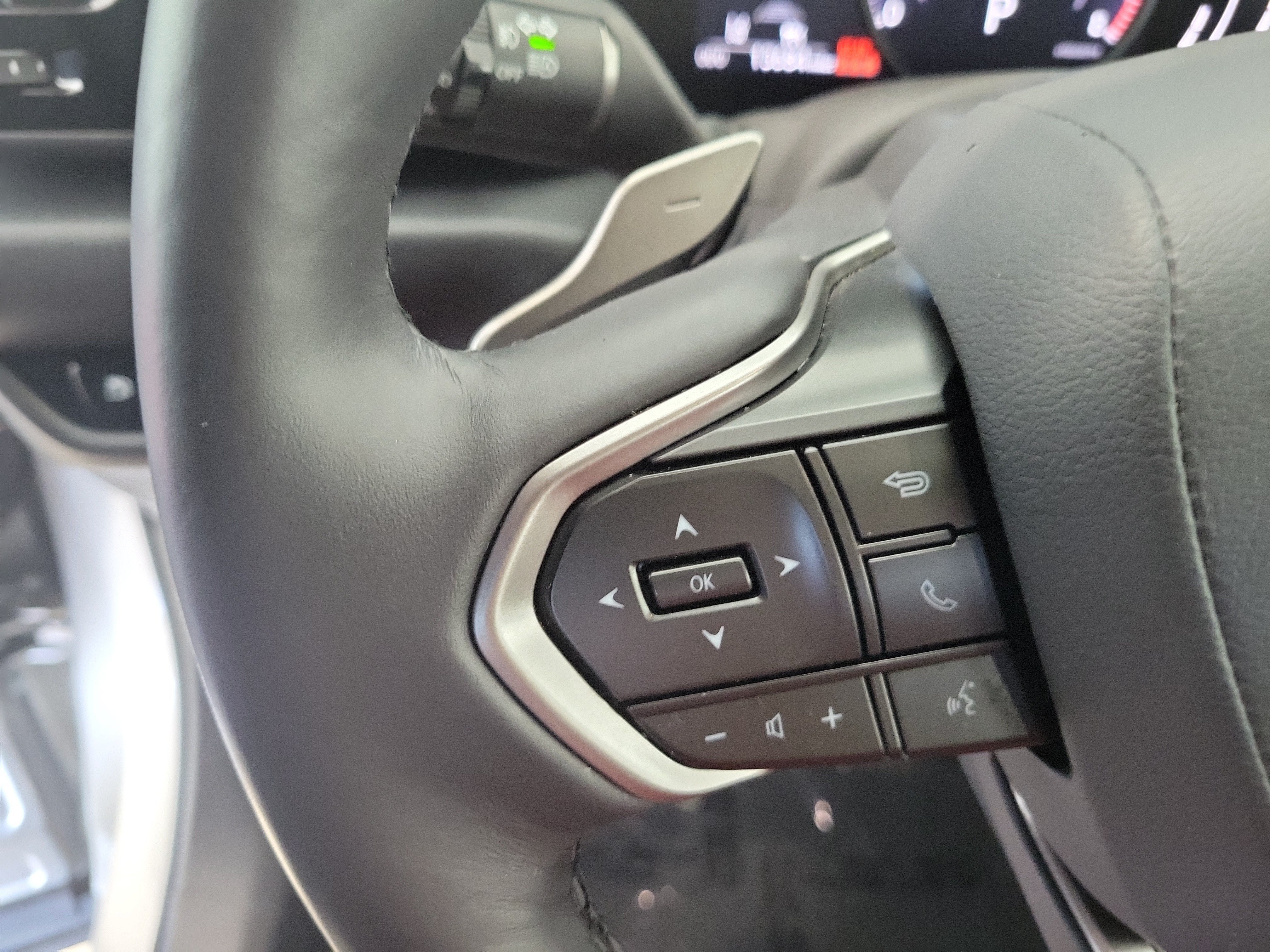 Certified Used 2025 ATOMIC SILVER Lexus NX 350 Premium image 29
