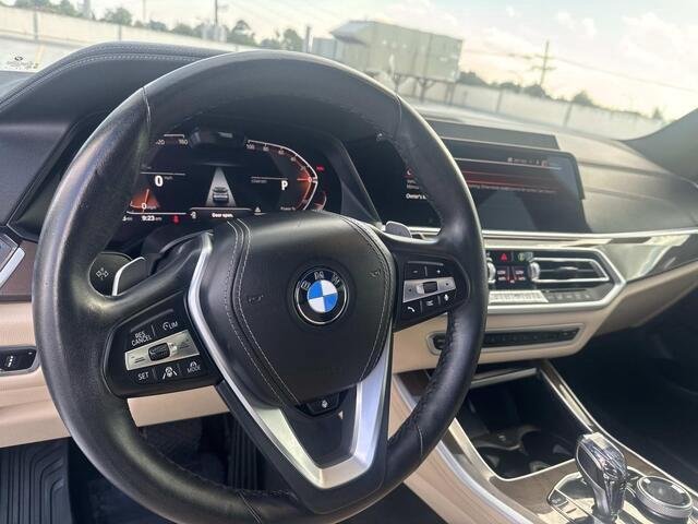 Used 2022 Mineral White Metallic BMW xDrive40i image 20