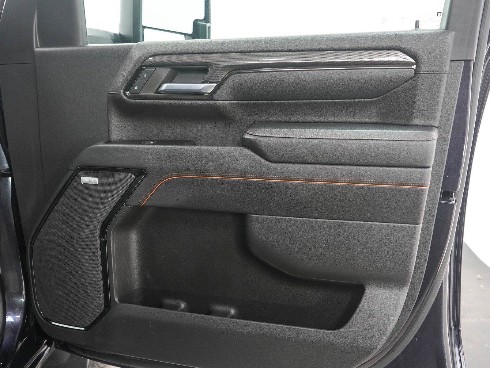 Used 2024 Titanium Rush Metallic GMC AT4 image 9