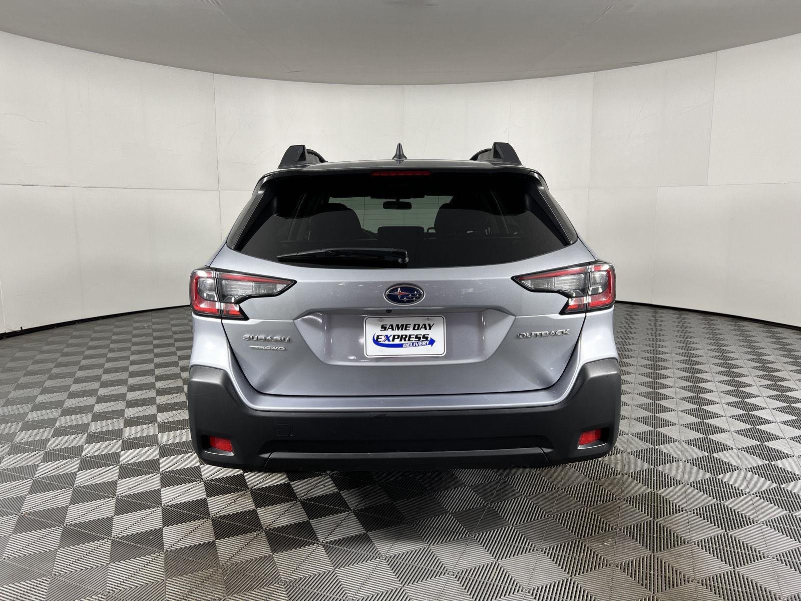 Used 2025 Ice Silver Metallic Subaru Premium image 29