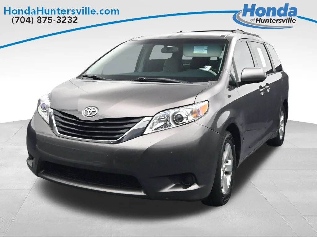 Used 2012 Toyota Sienna LE with VIN 5TDKK3DC8CS226104 for sale in Huntersville, NC
