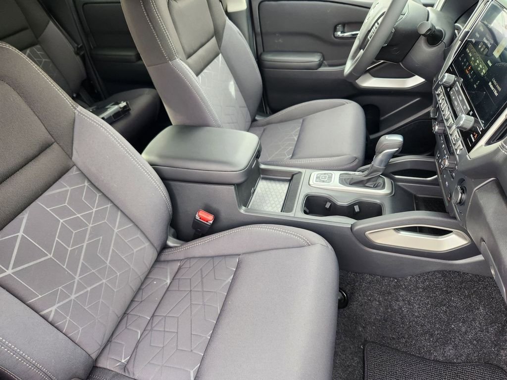 2026 Nissan Frontier SV - Photo 17