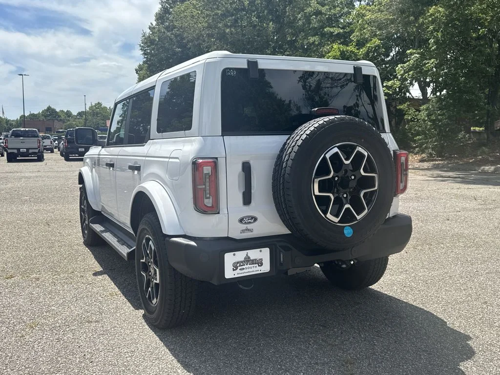 New 2026 White Ford Outer Banks image 7