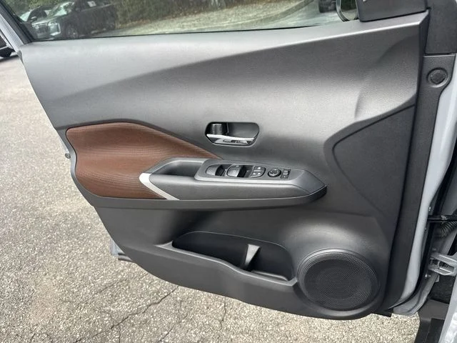 Used 2024 Gray Nissan SR image 24