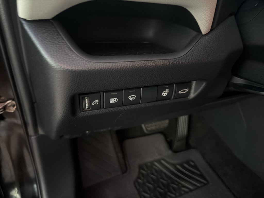 2019 Toyota RAV4 XLE Premium - Photo 11