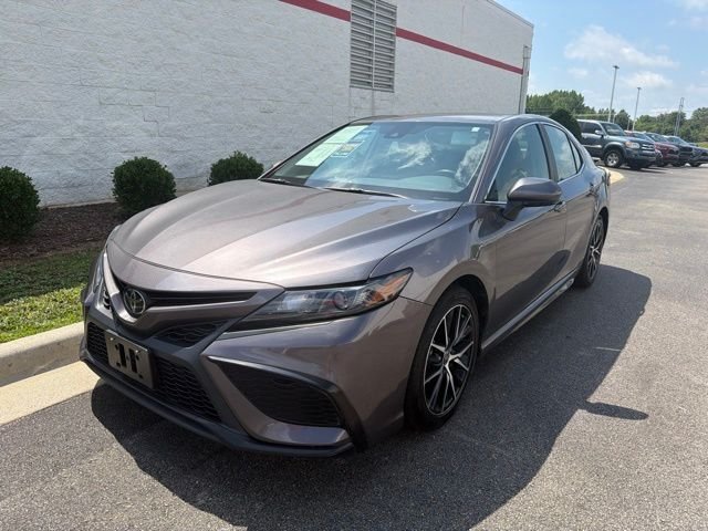 Used 2024 Gray Toyota SE image 3