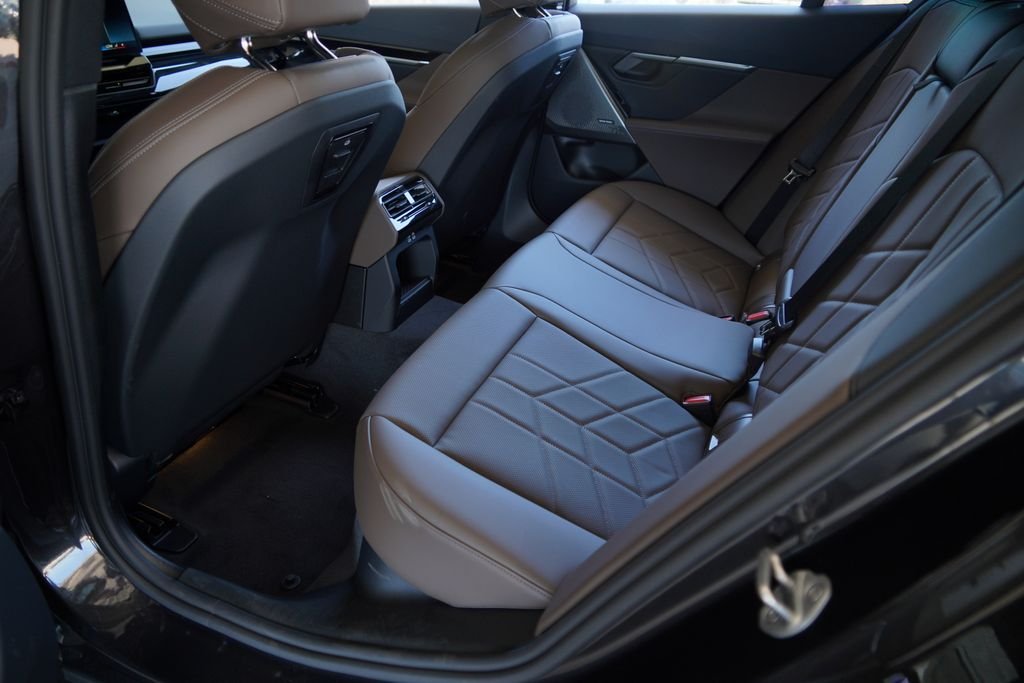 New 2026 Dark Graphite Metallic BMW 530i image 28