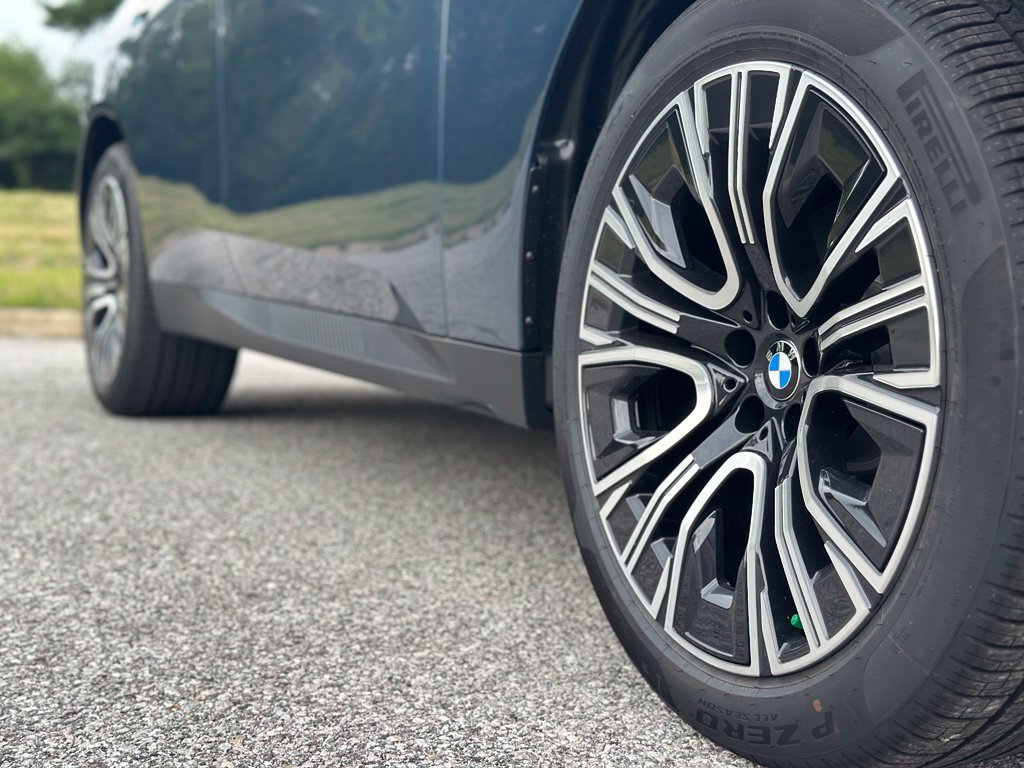 New 2026 Arctic Race Blue metallic BMW 30 xDrive image 8