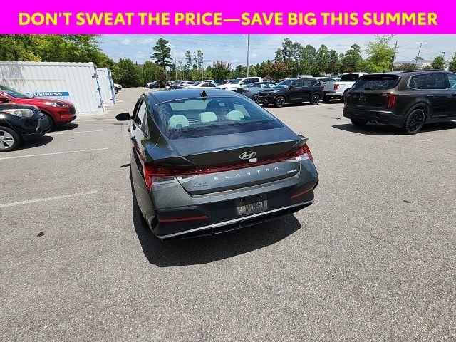 Used 2025 Gray Hyundai Limited image 8