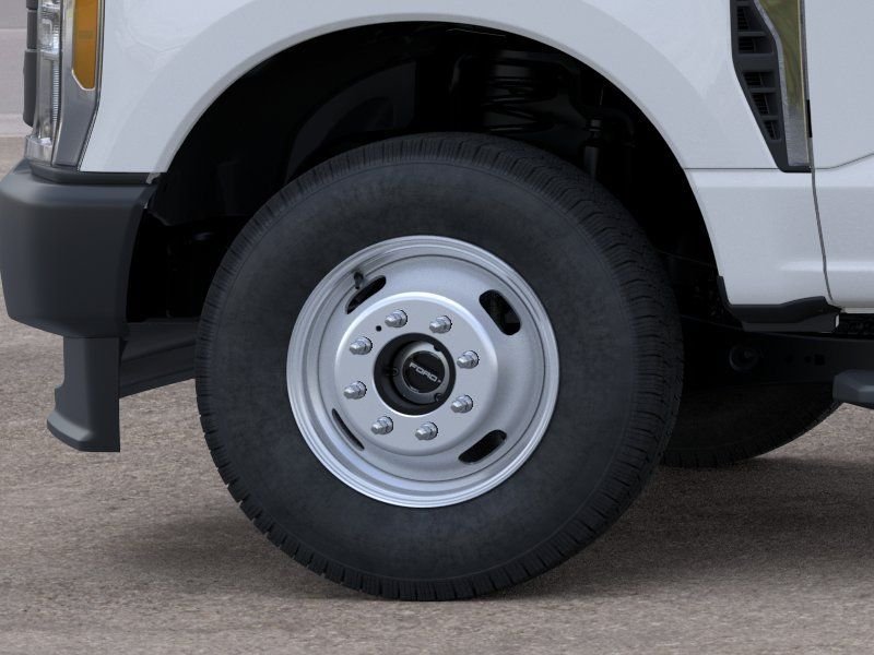 New 2026 Oxford White Ford XL image 19