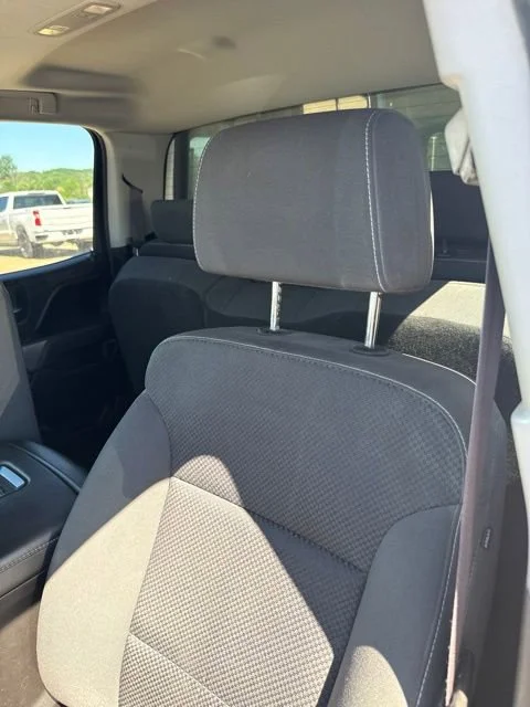 Used 2017 SILVER ICE METALLIC Chevrolet LT image 23