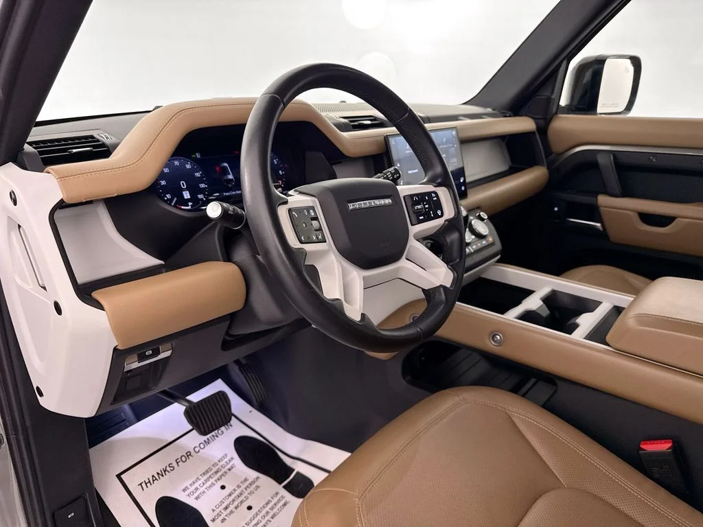 Used 2025 Gray Land Rover S image 9