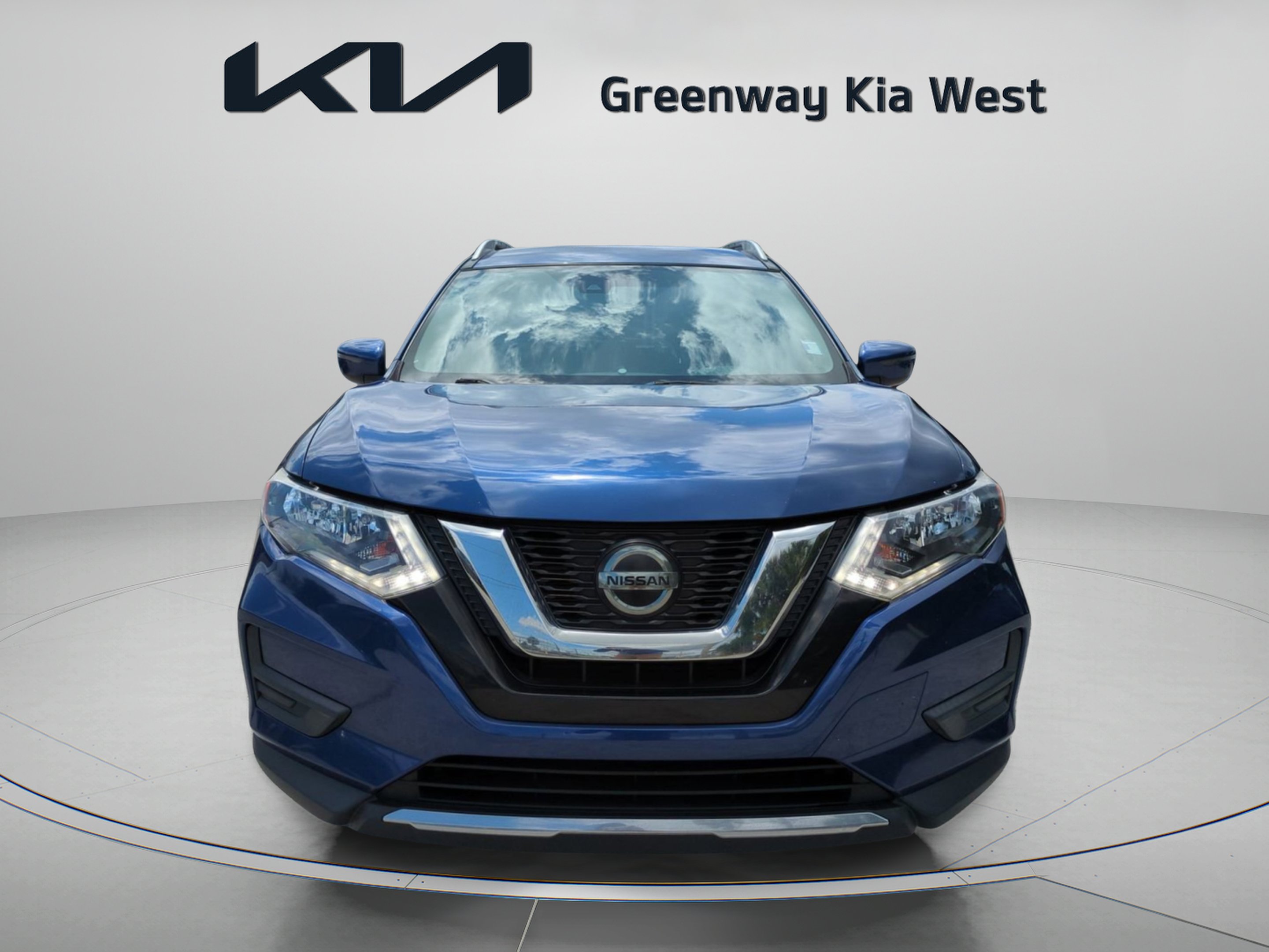 Used 2020 Caspian Blue Metallic Nissan SV image 3