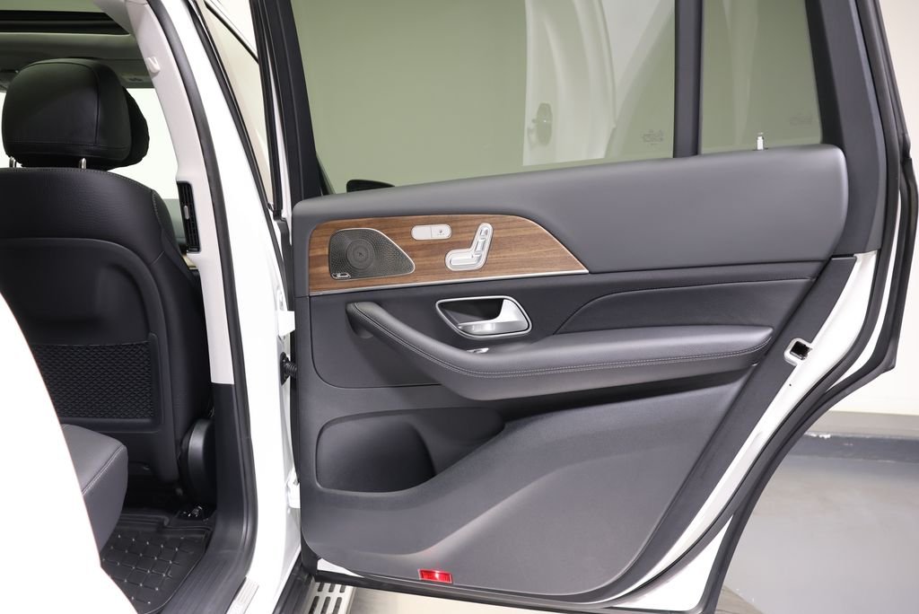 New 2026 Polar White Mercedes-Benz GLS 450 image 52