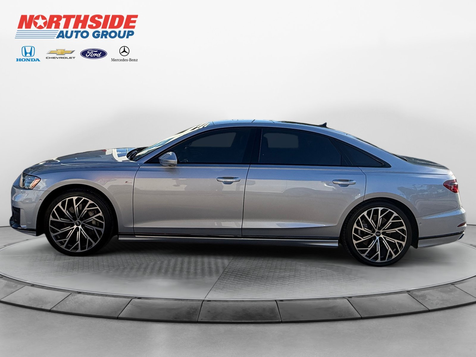 Used 2021 Florett Silver Metallic Audi L 55 image 4