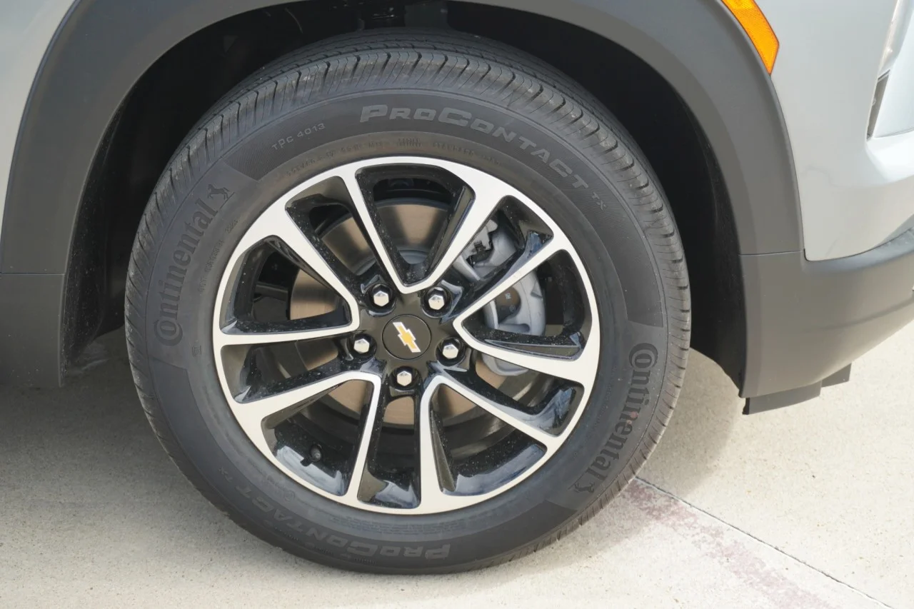 New 2026 Sterling Gray Metallic Chevrolet LT image 5