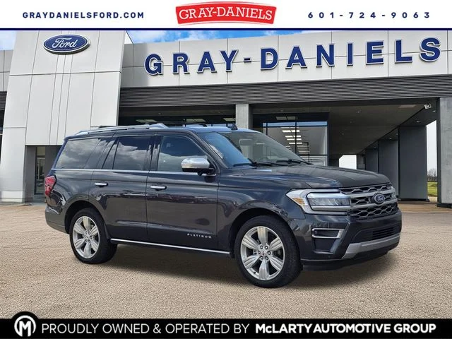 2023 Ford Expedition Platinum's photo
