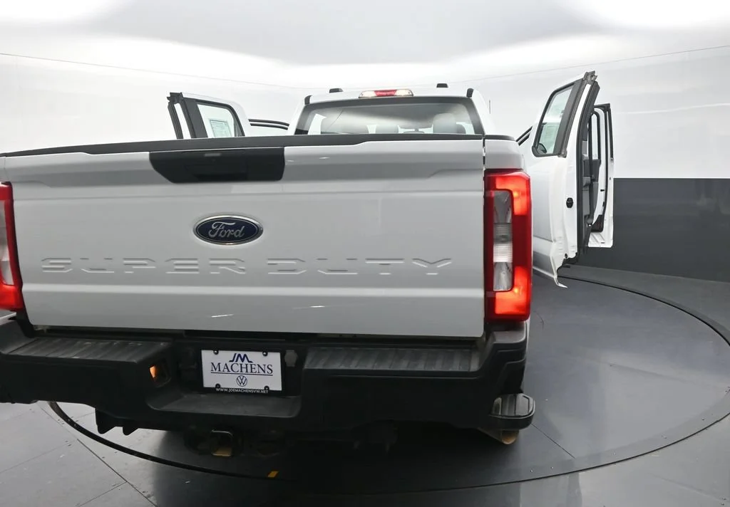 Used 2023 White Ford XL image 34