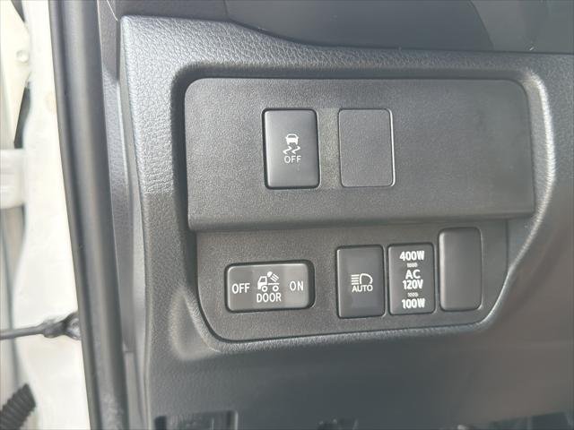 Certified Used 2021 ICE CAP Toyota TRD Off Road image 13