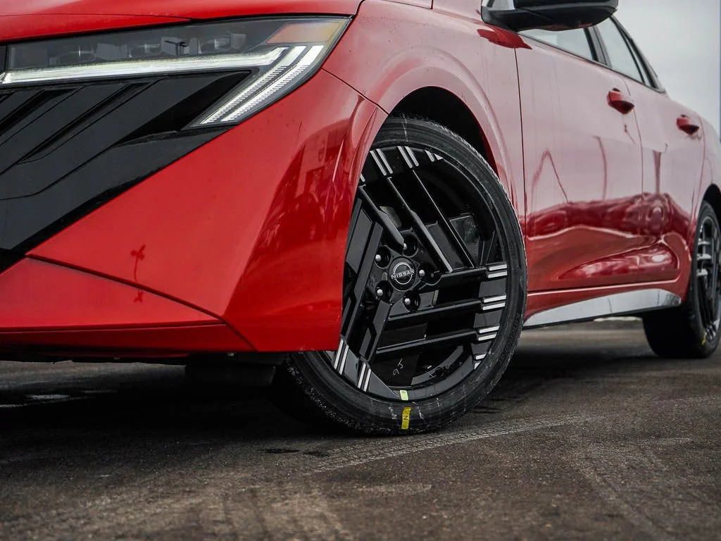 New 2026 Energetic Ember / Super Black Two-tone Nissan SR image 6