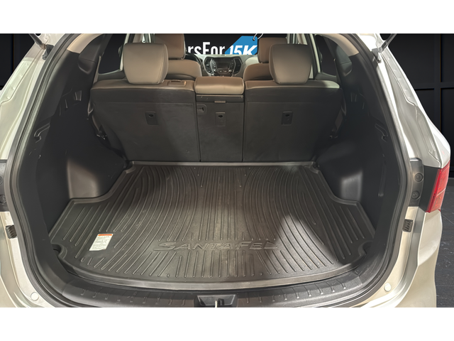Used 2014 Moonstone Silver Hyundai Base image 23