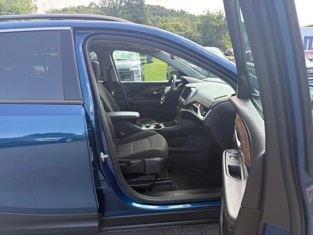 Used 2019 Blue Emerald Metallic GMC SLE image 34