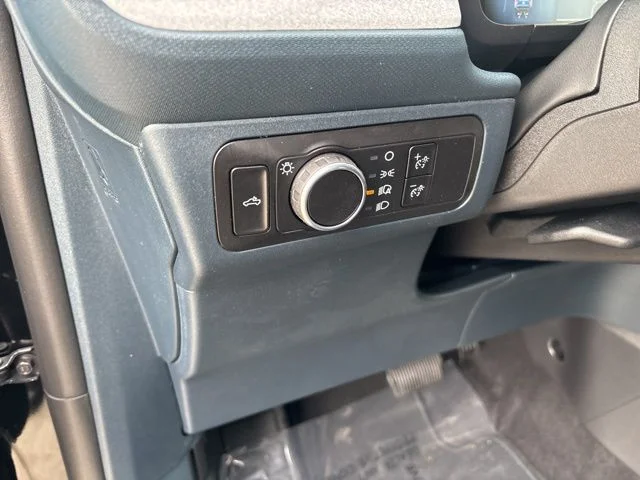 New 2026 Shadow Black Ford XLT image 15