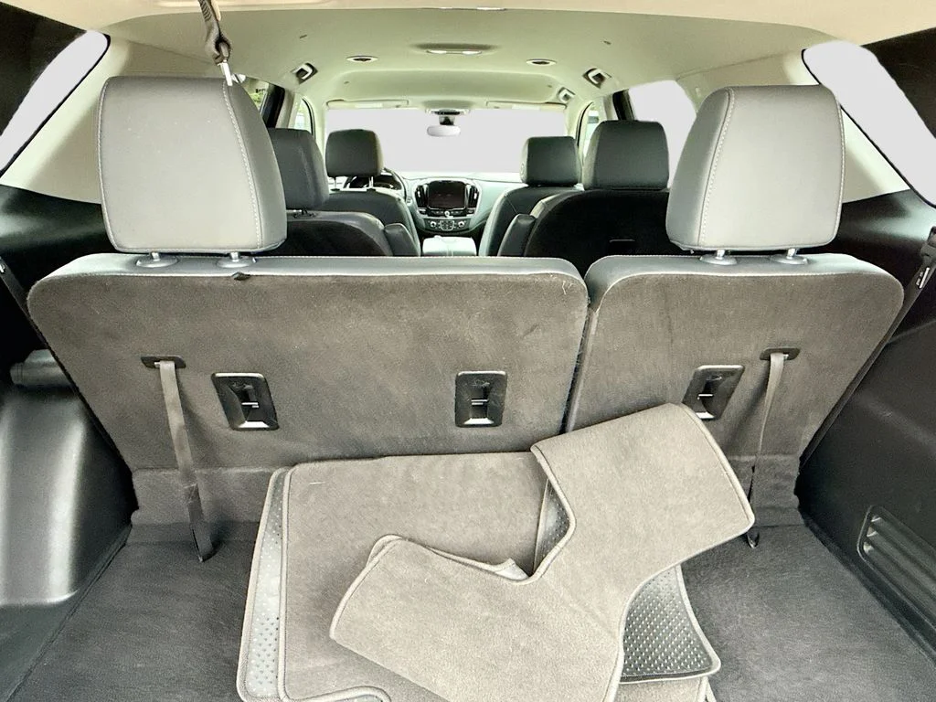Used 2020 Summit White Chevrolet Premier image 27
