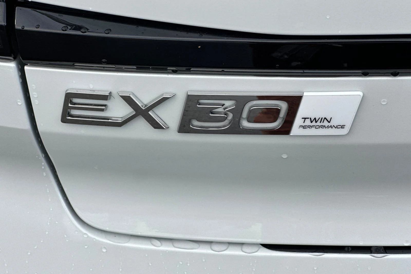 New 2026 White Volvo Twin Motor Performance Ultra image 14