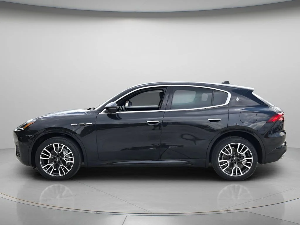 New 2025 Black Maserati Base image 2