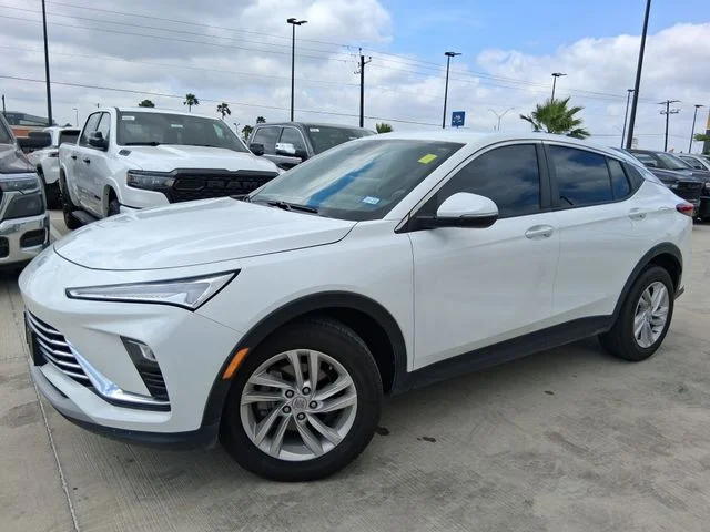 Used 2024 White Buick Preferred image 3