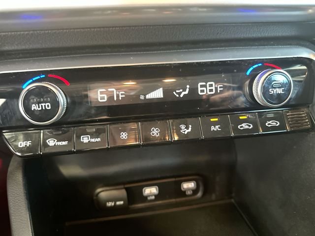 Used 2021 Red Kia LXS image 18
