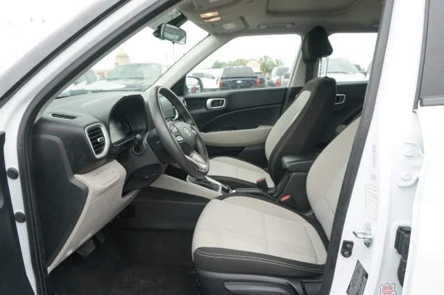 Used 2025 WHITE Hyundai SEL image 13