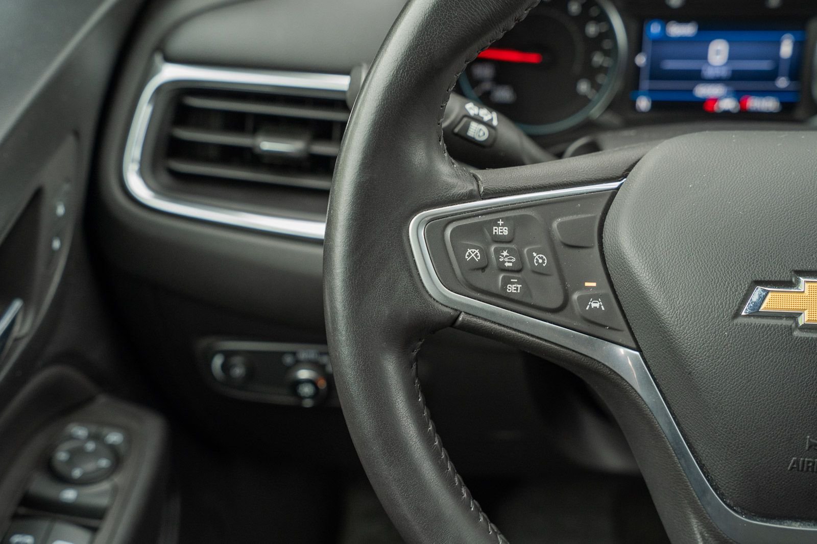 Used 2022 Blue Chevrolet LT image 26